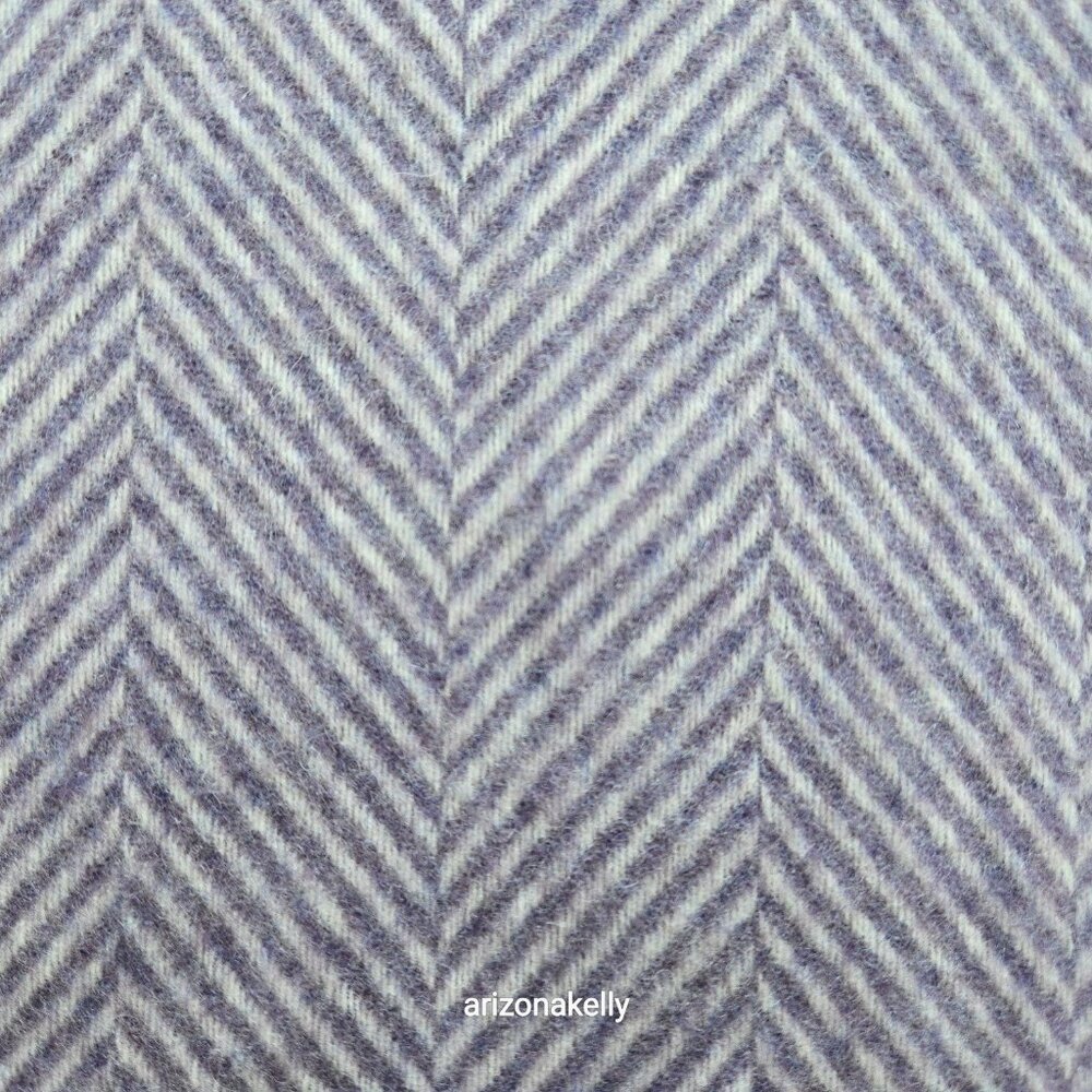 NWT Moon Merino Wool Herringbone Throw Blanket Purple Clover - Picture 9 of 15